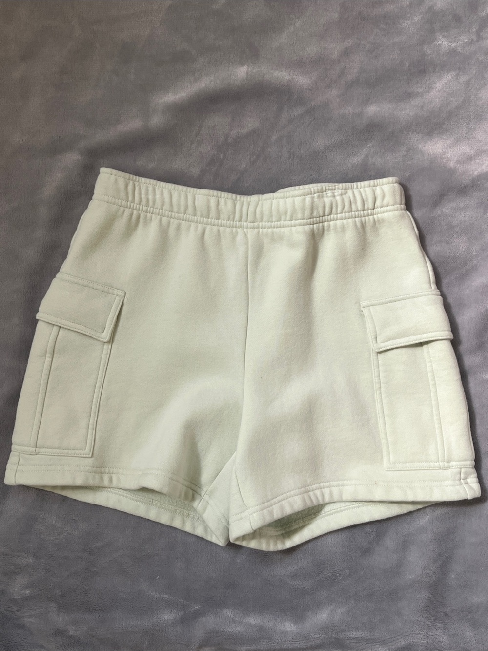 Aritzia Sweatfleece Mega Cargo Women's Shorts